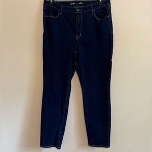 Old Navy High-Rise Straight leg jeans